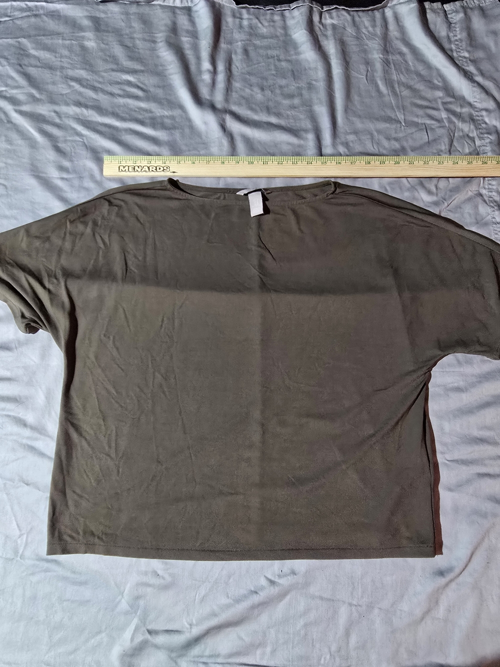 Men's Olive Green Short-Sleeve Crewneck Shirt